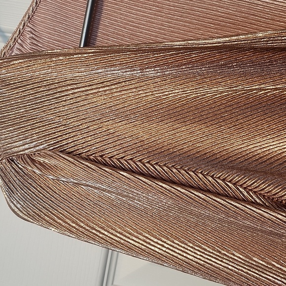 Chenault  metallic RoseGold color blouse   size large - Picture 4 of 7